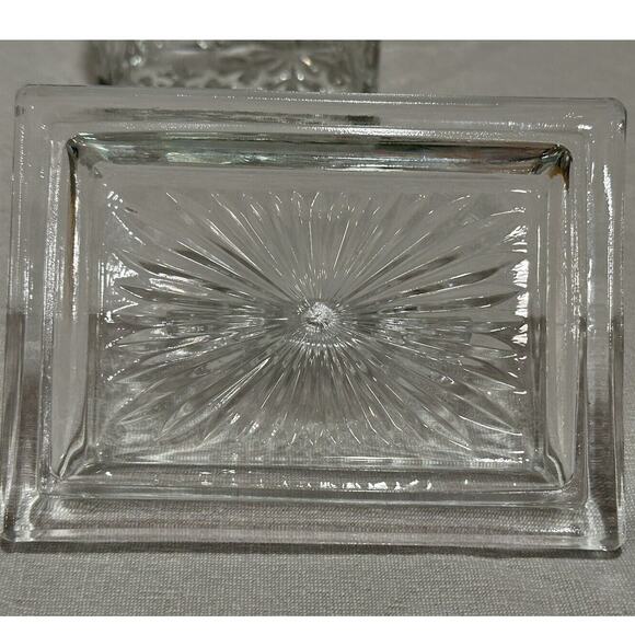 Vintage Luminarc Glass Holiday Candy Trinket Box with Snowflakes Lid - Picture 8 of 13
